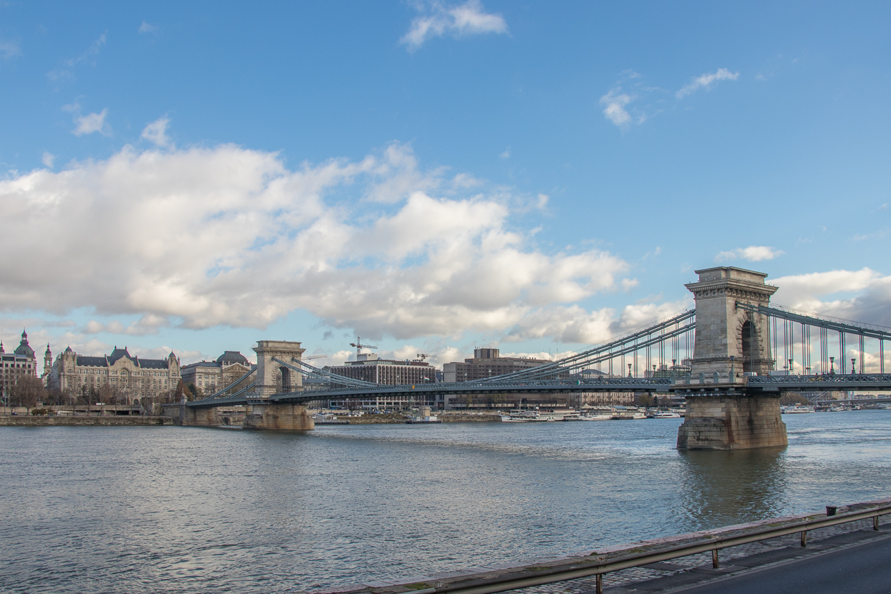 Die Széchenyi-Kettenbrücke