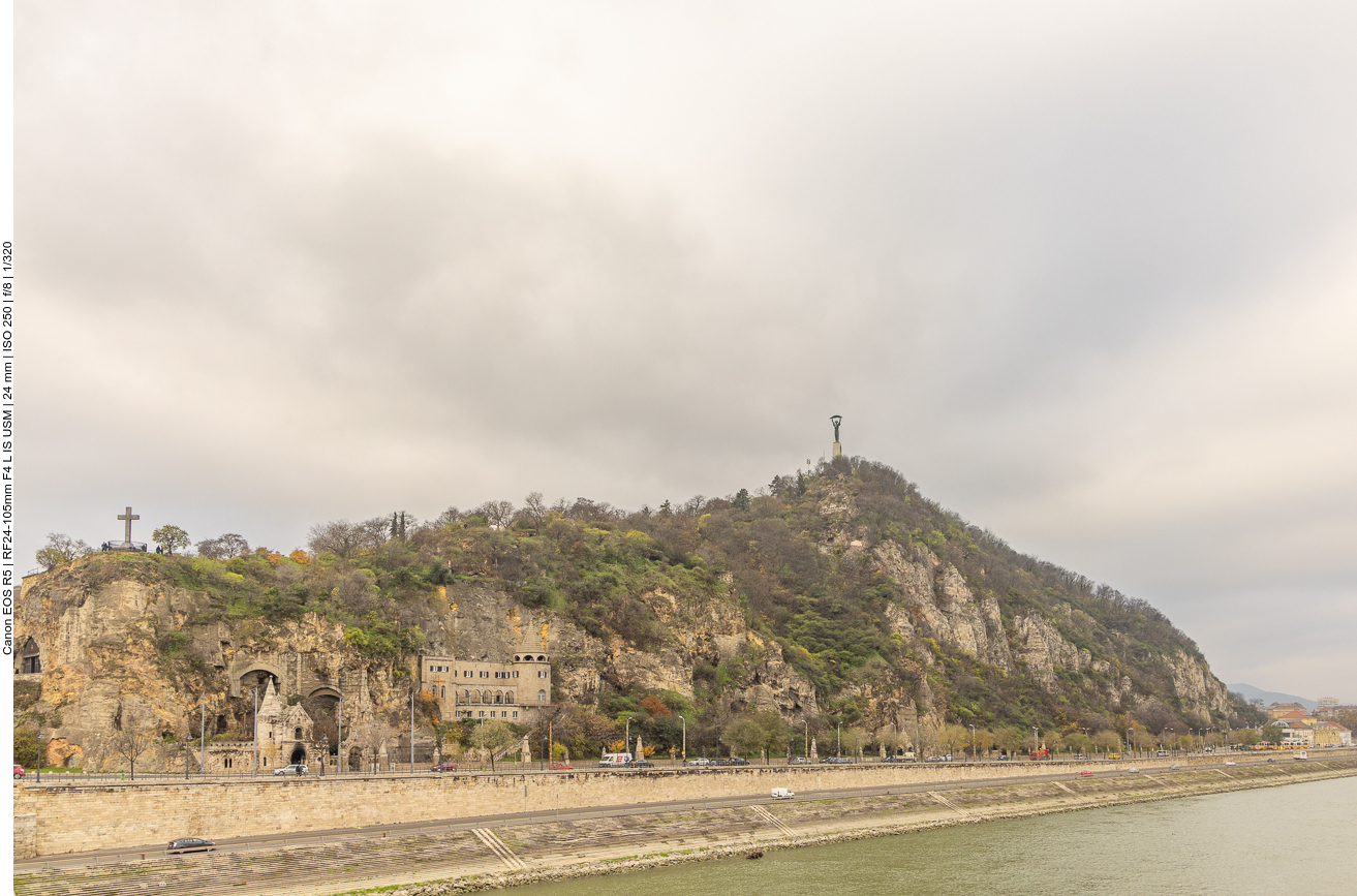 Der Gellértberg mit Zitadelle und Freiheitsstatue
