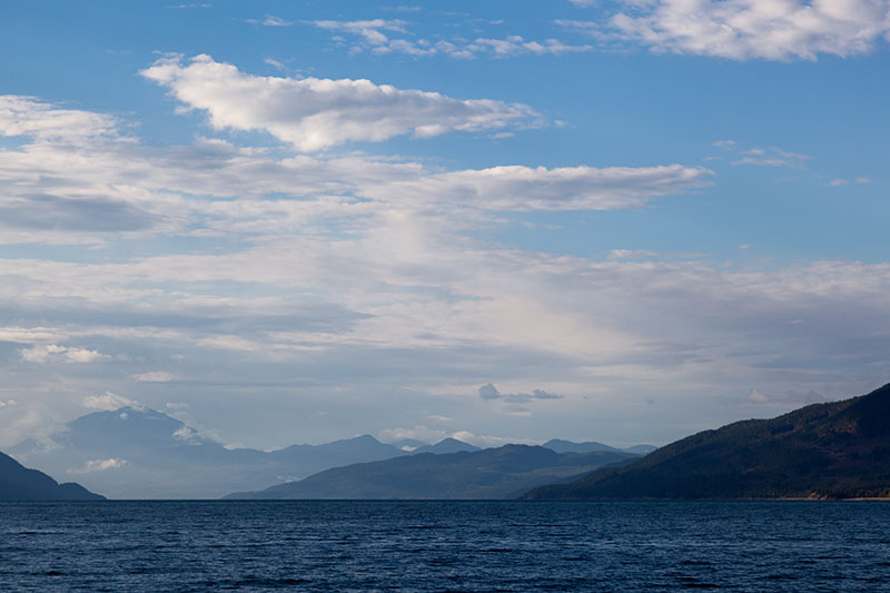 ... Sonne, Wolken und Regentropfen wechseln sich ab