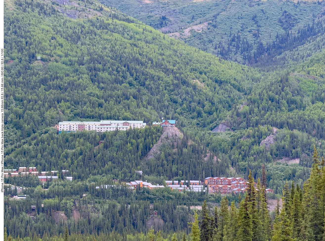 ... dort sind u. a. die Touristen untergebracht, die mit der Alaska Railroad oder den Busunternehmen zum Denali reisen