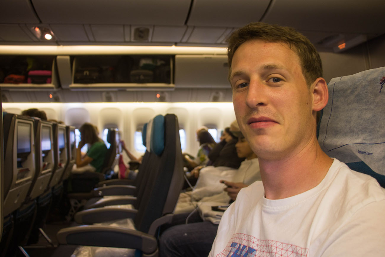 Kollege Florian "freut" sich auf den langen Flug ;-) ... 
