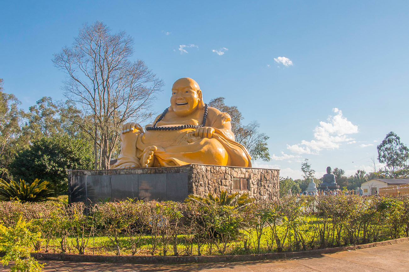 Sitzende Buddhastatue